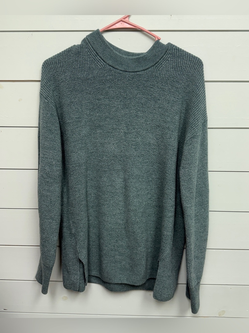 Lululemon teal blue color crewneck sweater merino wool blend women's size 8